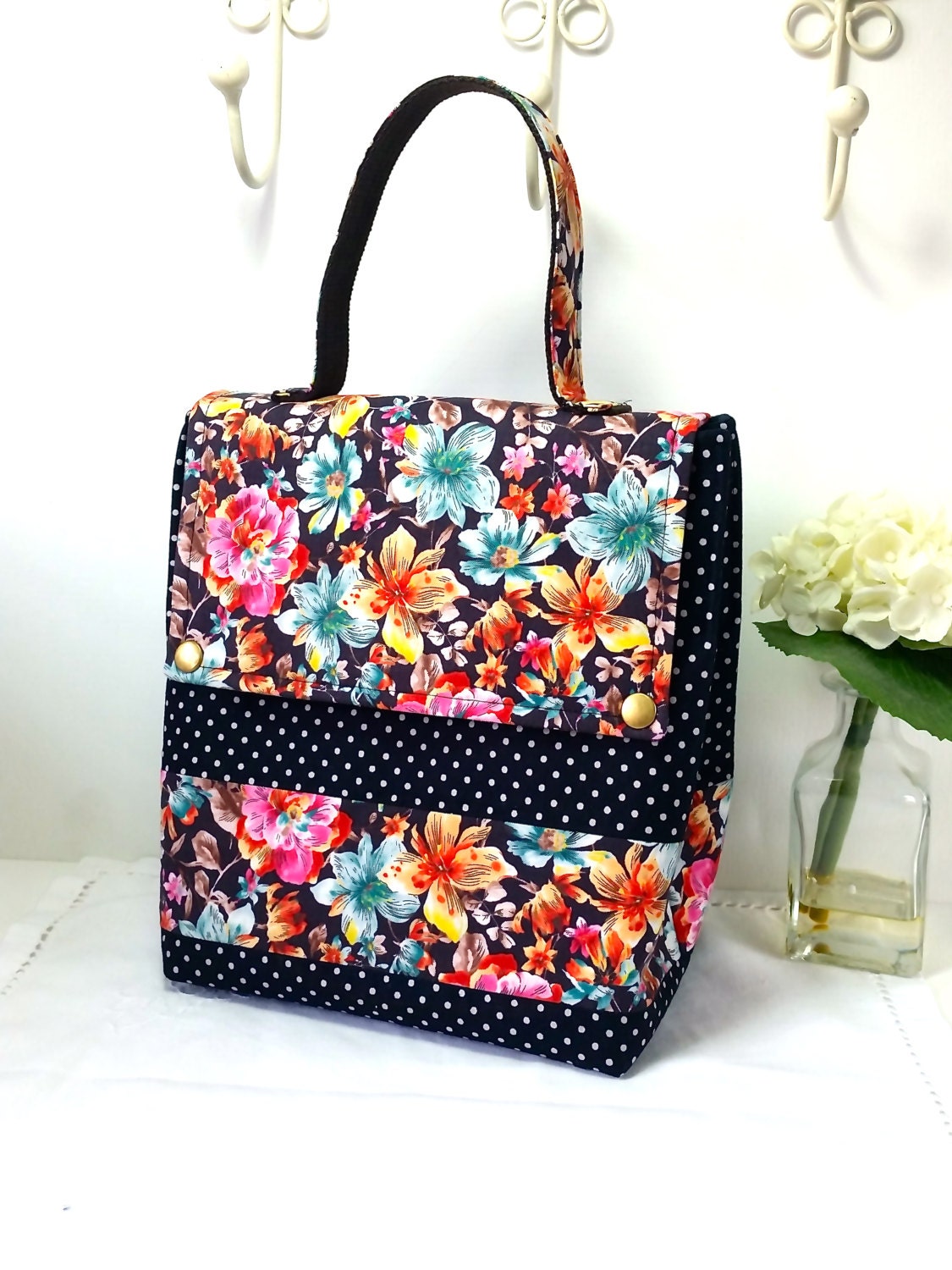 SALE 20 OFF Insulated Lunch Bag / Fabric Lunch by LoOpbyJwblizz