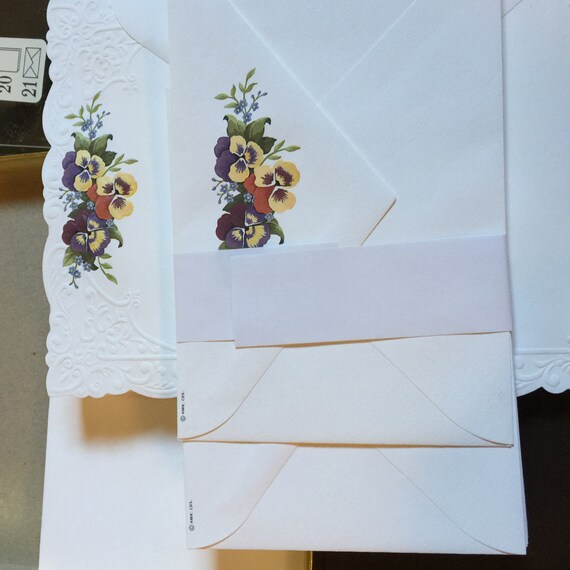 Hallmark Writing Papers Stationary Set Colorful Pansies