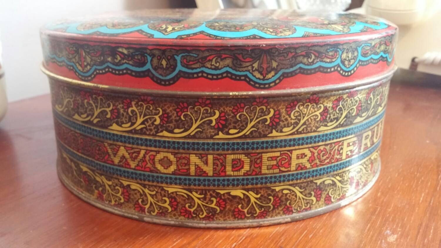 Vintage Wonder Fruit Cake tin.
