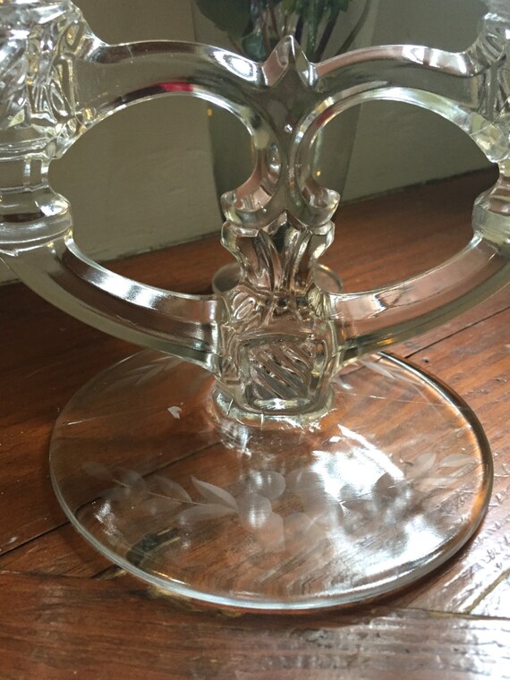 194050 crystal double arm candle holder with etched floral