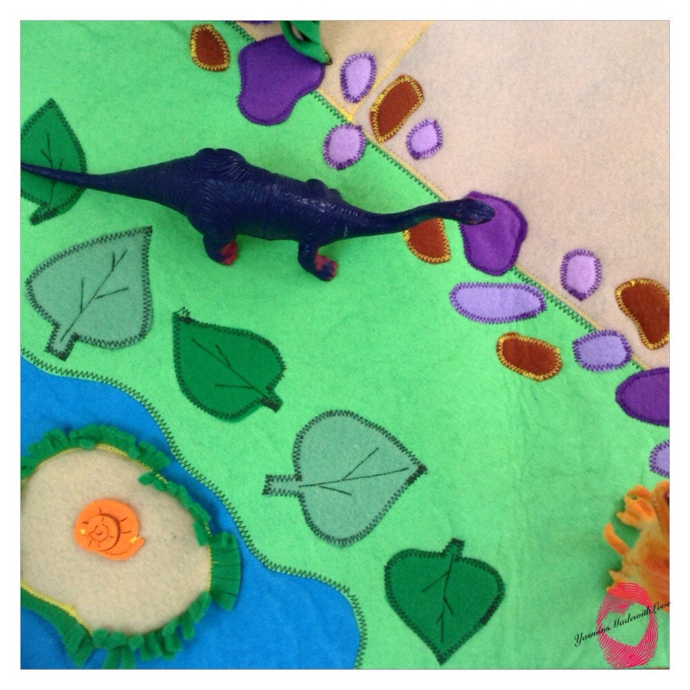 Dinosaurs Play Mat with 6 Toy by YasminsMadewithLove on Etsy