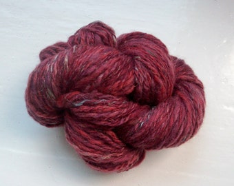 Handspun merino yarn - deep rich burgundy, silver grey trilobal