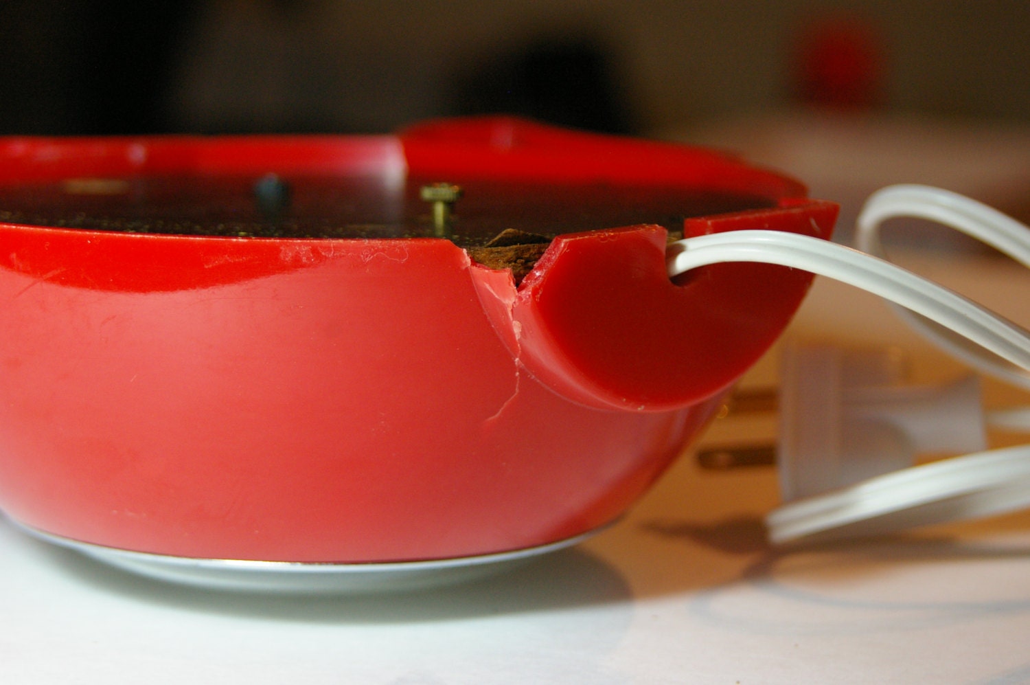 Vintage Sessions Clock Company Red Teapot Wall Clock