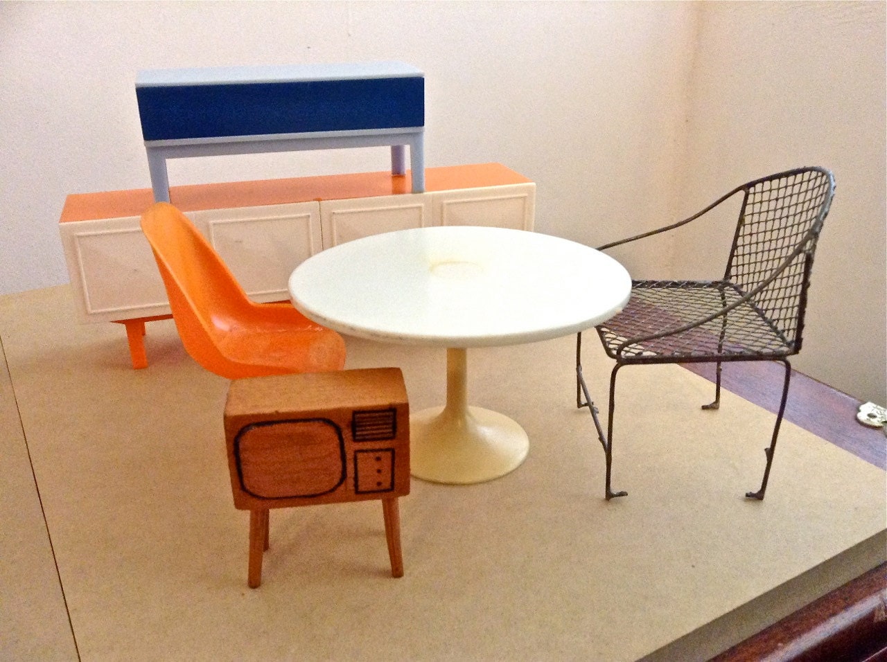 mid century modern dollhouse furniture