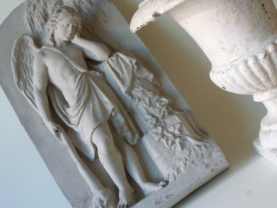 mourning angel under the weeping willow