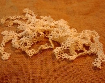 Vintage tatting lace , white , three 1 yard pieces