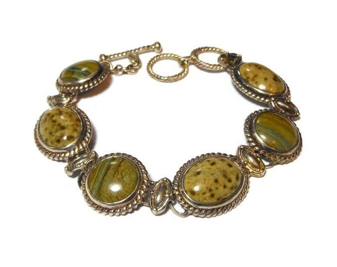 FREE SHIPPING Green stone bracelet, natural stone probably jasper or agate, rope frame striated cabochons with mottled ones via links
