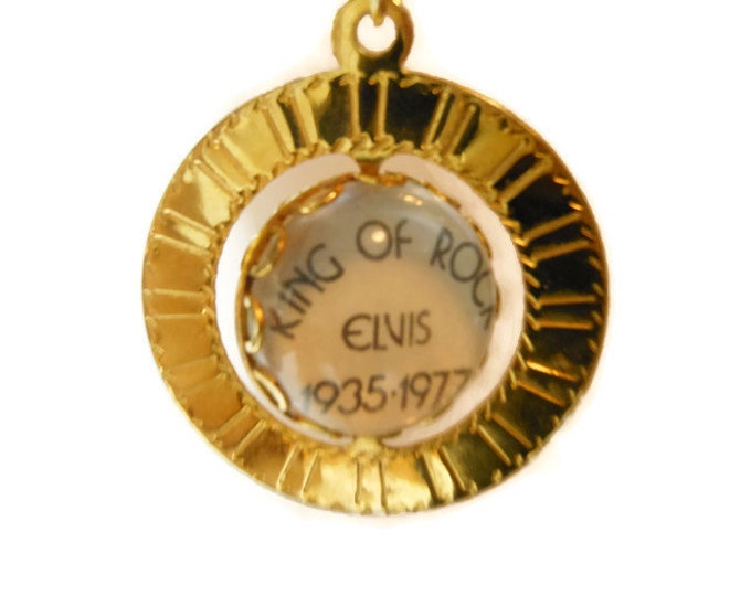 FREE SHIPPING Elvis Presley pendant necklace, 1977 glass ball photo spinning gold tone round frame, King of Rock and dates on reverse