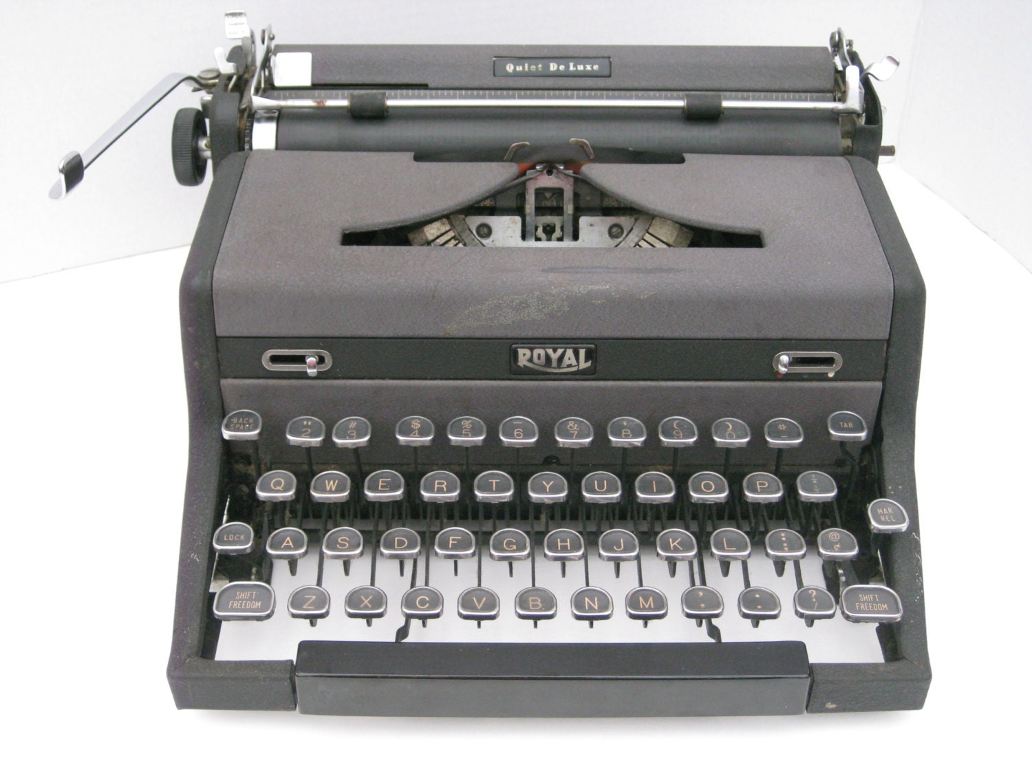 Vintage 1940' s Royal Quiet DeLuxe Typewriter Charcoal