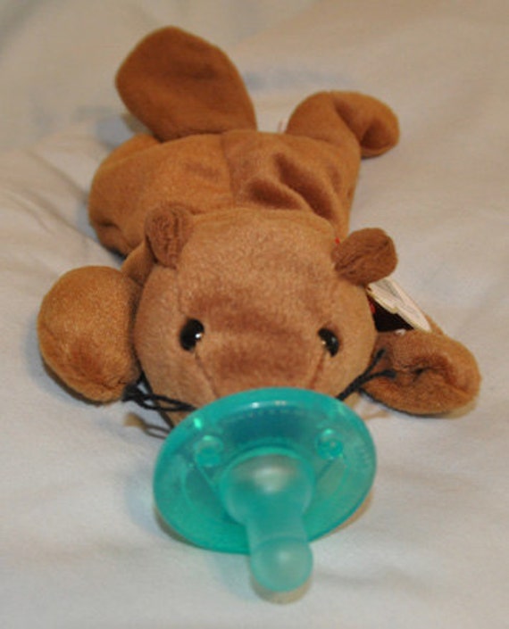 soothie pacifier holder stuffed animal