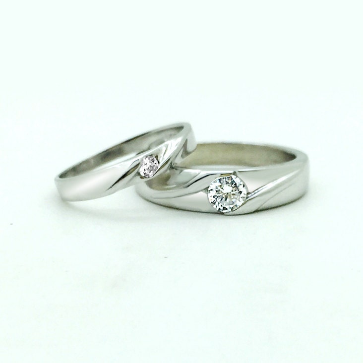 Personalized Matching Promise Rings Couples by onlyuniquegifts