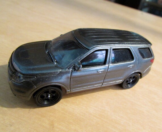 Items similar to Greenlight 1/64 Custom Painted Police SUV Interceptor ...