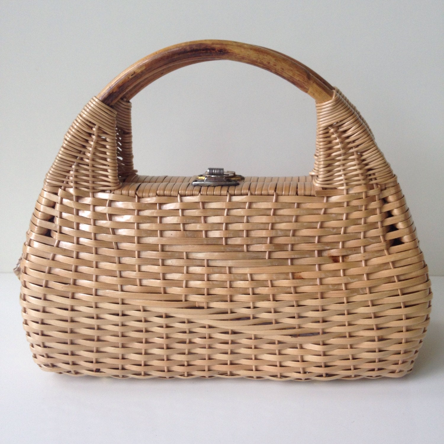 purse wicker