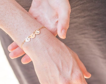 Initial bracelet Personalized Bracelet Heart GOLD FILLED chain cuff bracelet personalized jewelry stamped bracelet mother gift charm heart