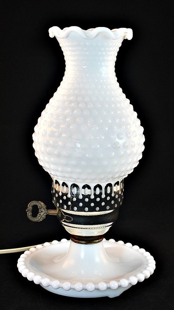 Table Lamp Bedside Lamp Milk Glass Lamp by FindsFromYesteryear