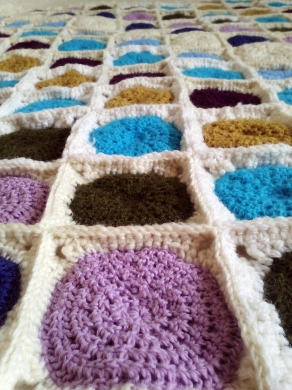 Crochet round colorful baby blanket pattern by handmadeforkidz