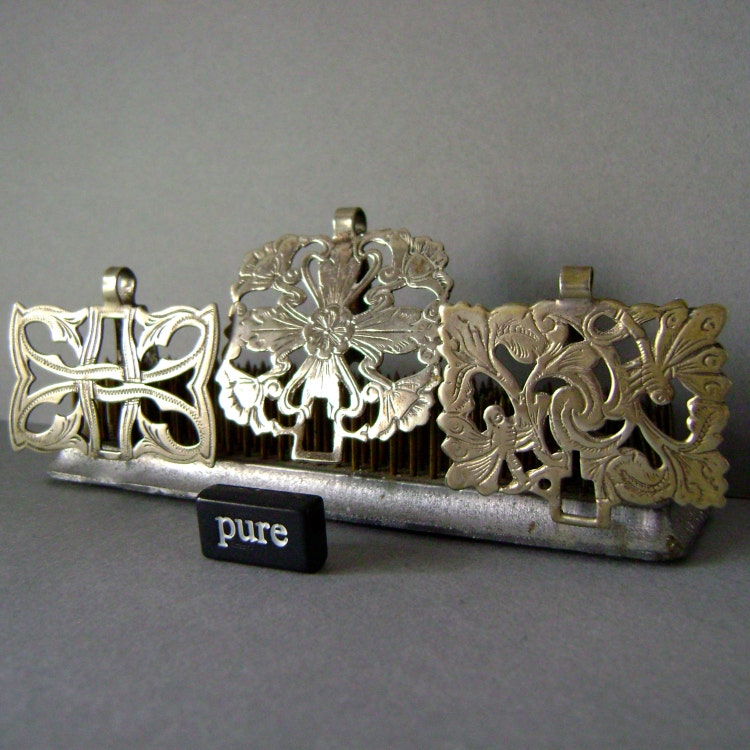 destash collection vintage nurse belt vintage metal by AnvilsAttic