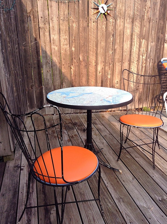 Vintage MCM Refurbished Wrought Iron Patio Set With By HUEisit