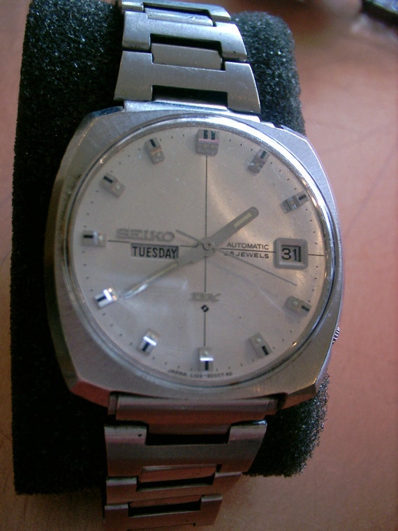 seiko 5 25 jewels crystal