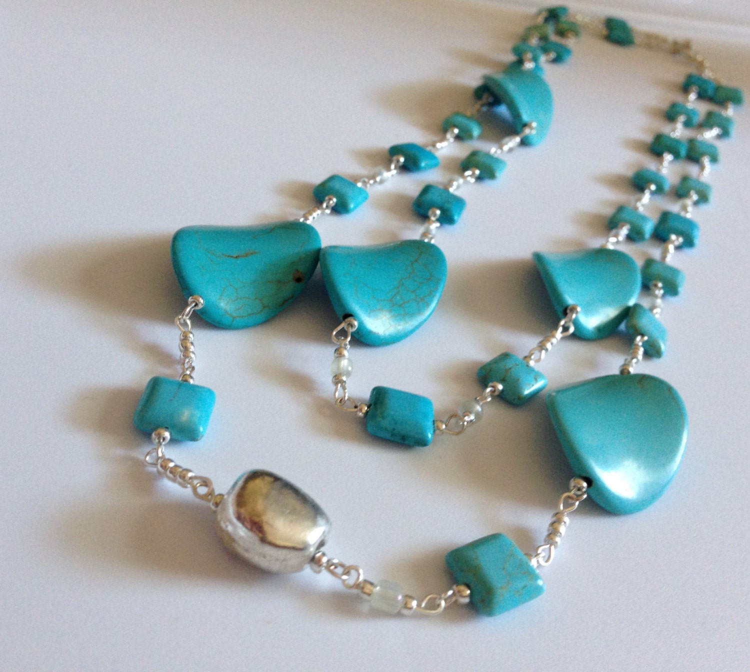 howlite necklace