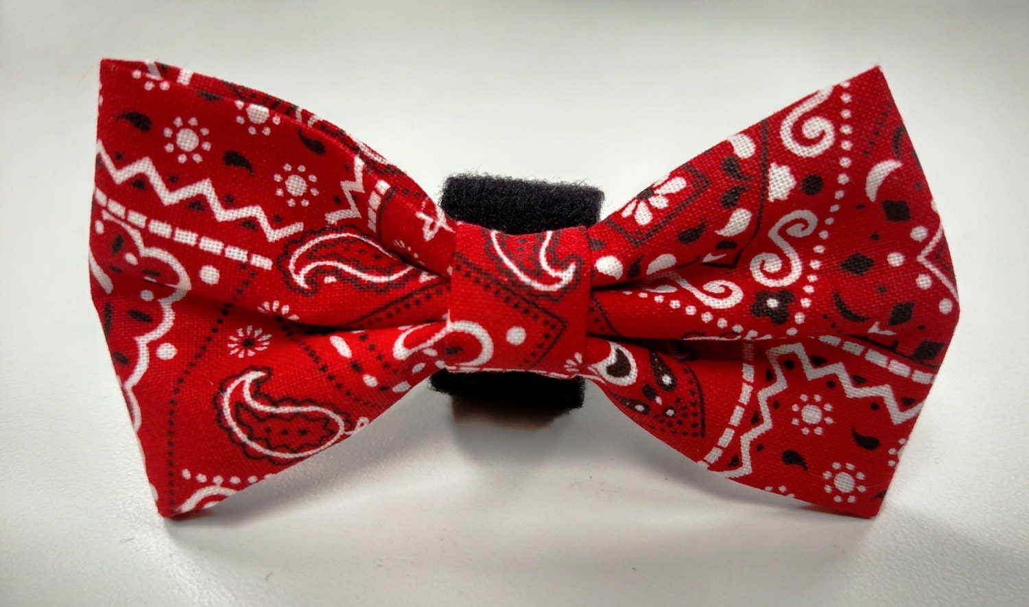 Red Bandana Print Bow Tie Collar accessory