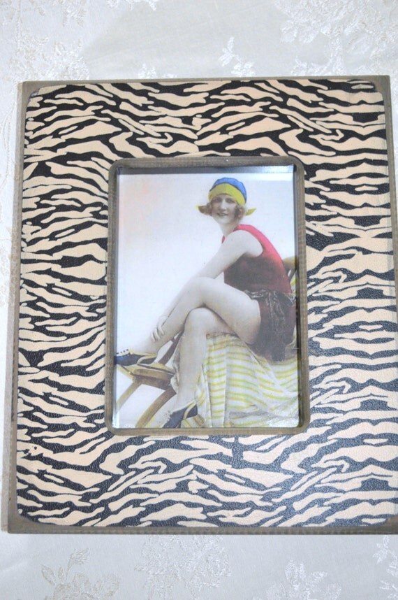 ZEBRA PRINT Picture Frame With Vintage Lady Picture 9x11