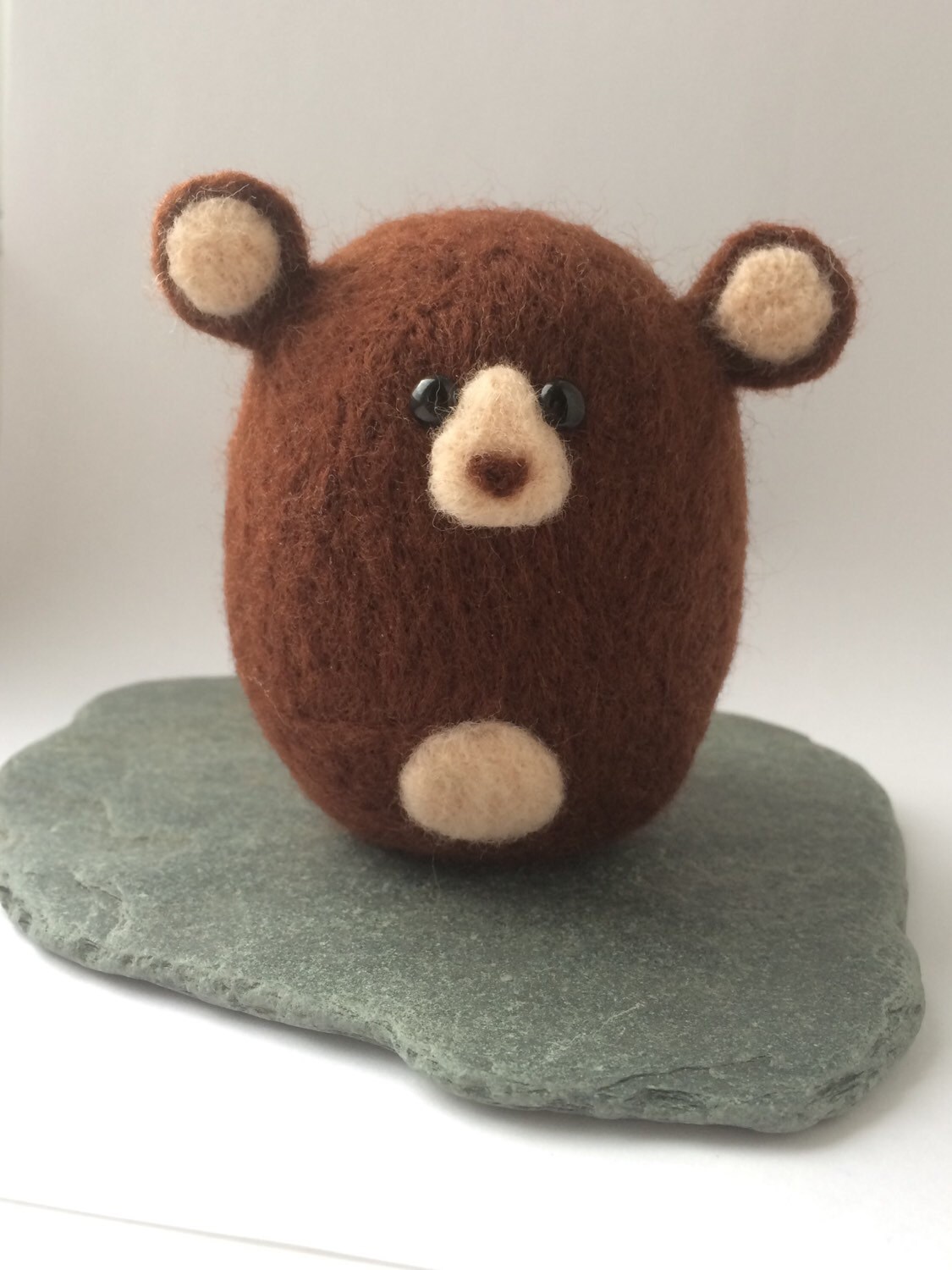 Needle felt bear. Felted brown bear. Needle felt gift. Made to