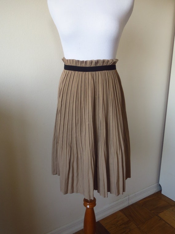 Medium Length Pleated Skirt Nude Color by JingCollection on Etsy