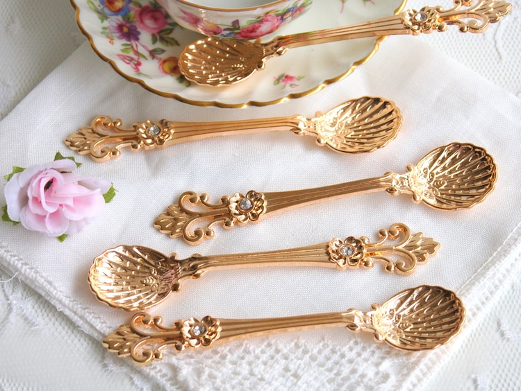 Lovely Small Tea/ Coffee Spoons Set of 5. Gold by EcoIdeology