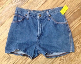 Vintage 60s/70s Indigo Denim Wrangler Shorts sz 26W in excellent condition