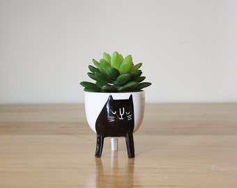Ready to ship: Small Three-legged Planter with Black Cat on Creamy White