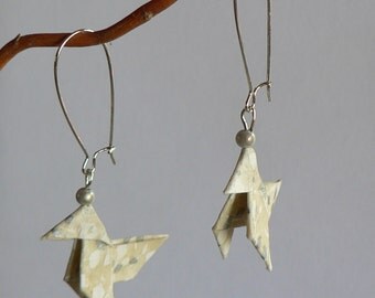 Boucles d'oreilles Origami Cocottes Fleurs Blanches et Argent.
