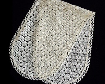 cream oval laces