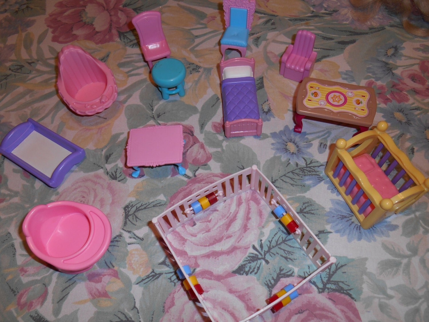 Lots Doll Furniture / Miniature Doll FURNITURE Haute Juice