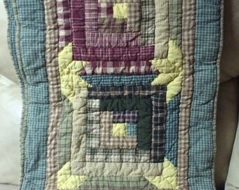 Vintage Table Runner, Quilted Table Runner, Vintage Linens, Table Cloth, Table Runner, Vintage Quilt, Quilt Table Runner