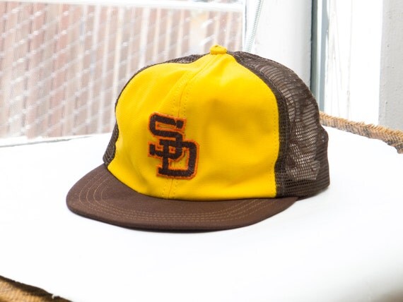 padres vintage caps
