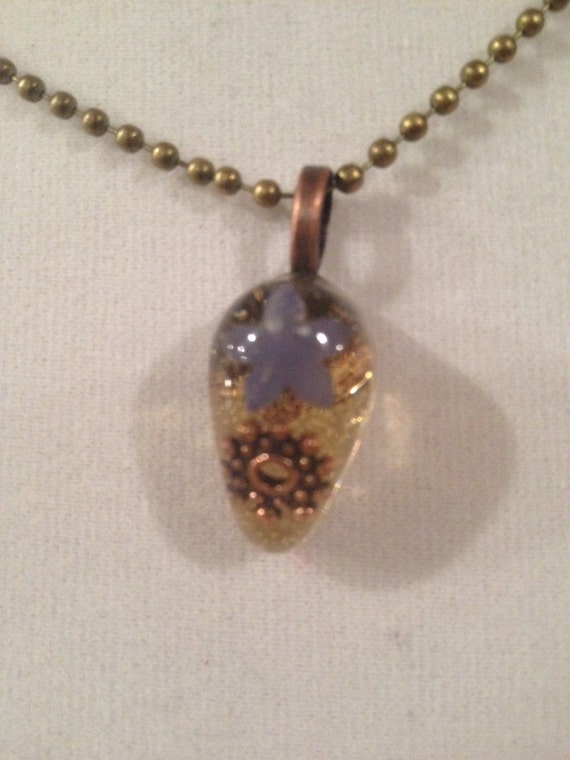 Items similar to Resin Pendant Necklace on Etsy
