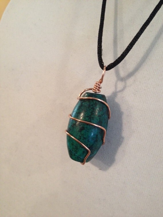 Items similar to Wire Wrap Pendant NecklaceGreen/Blue on Etsy