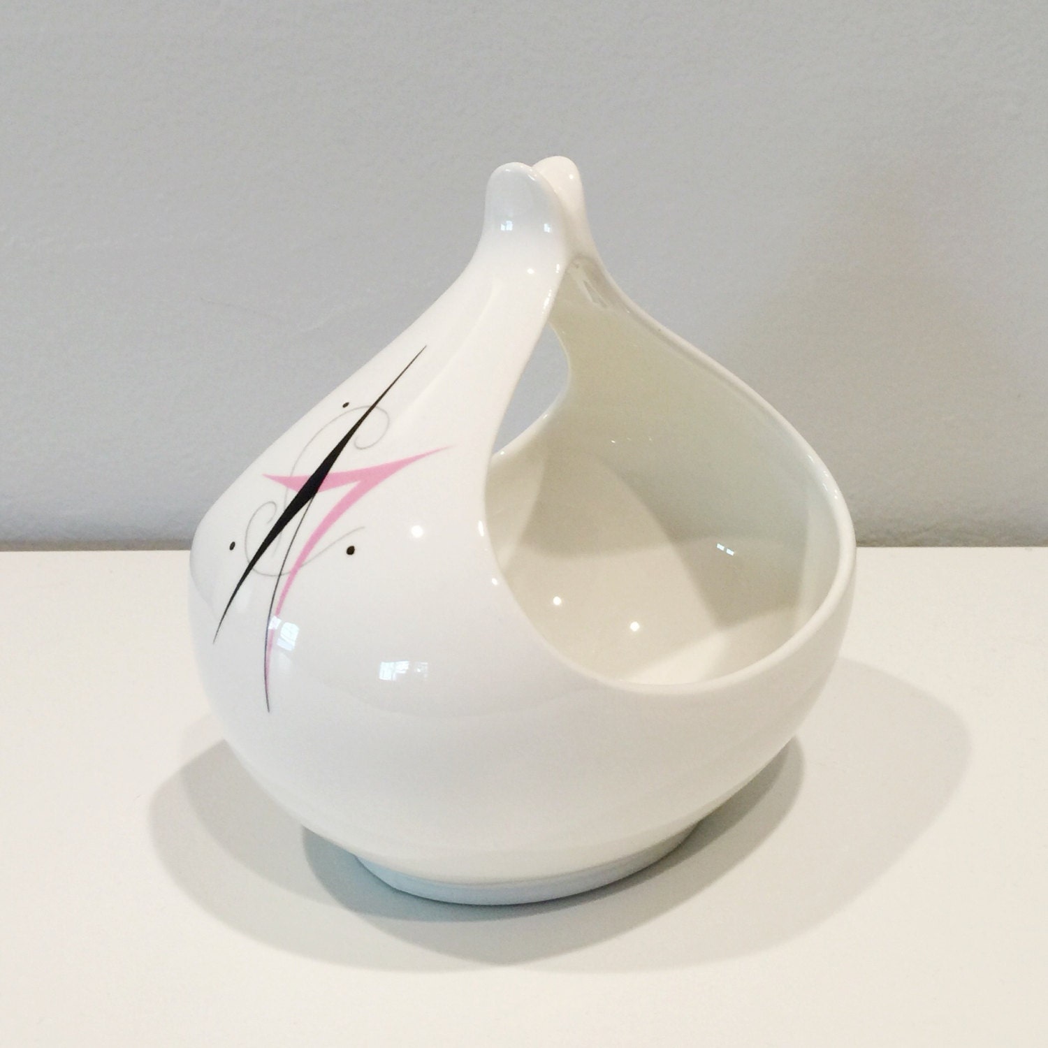 vintage Hallcraft Eva Zeisel designed mid century Harlequin pattern