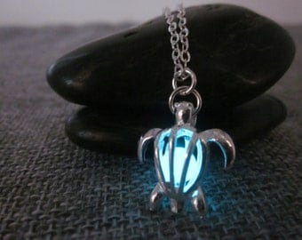 Glowing necklace,Silver Plated Sea Turtle Necklace,Glow Necklace,Glow In The Dark Necklace,Glow in the dark Jewelry,Glow Jewelry