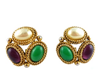 GRIPOIX * Gorgeous vintage trilobe poured glass clip on earrings