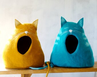 Cat Bed Cat House Cat Cave Felted Cat Bed - "Sleepy cat" Cat lover gift by Indre Naujokiene