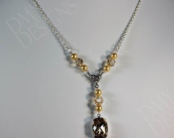 Vintage Elegance Necklace in Crystal Golden Shadow