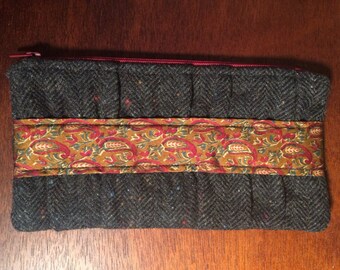 Half-Windsor. A hip clutch made from upcycled menswear
