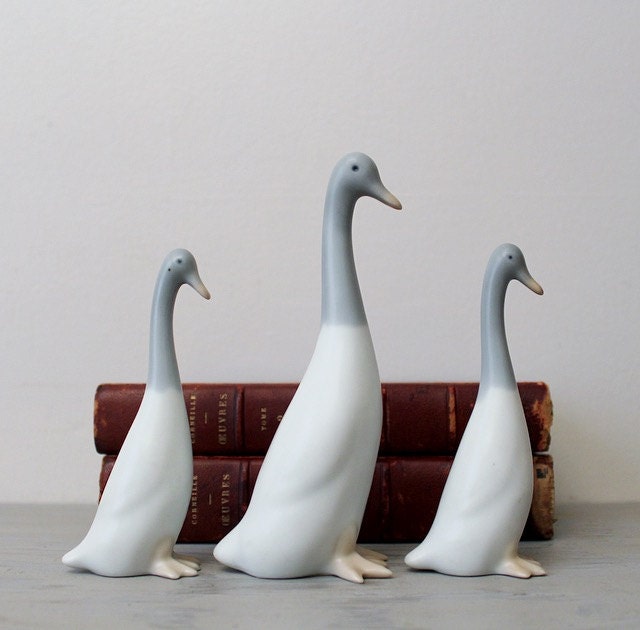 ceramic geese figurines