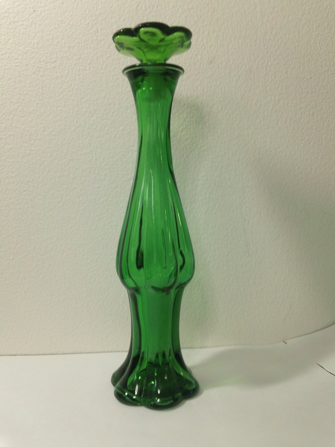 Vintage 1970s Avon Emerald Bud Vase glass bottle with