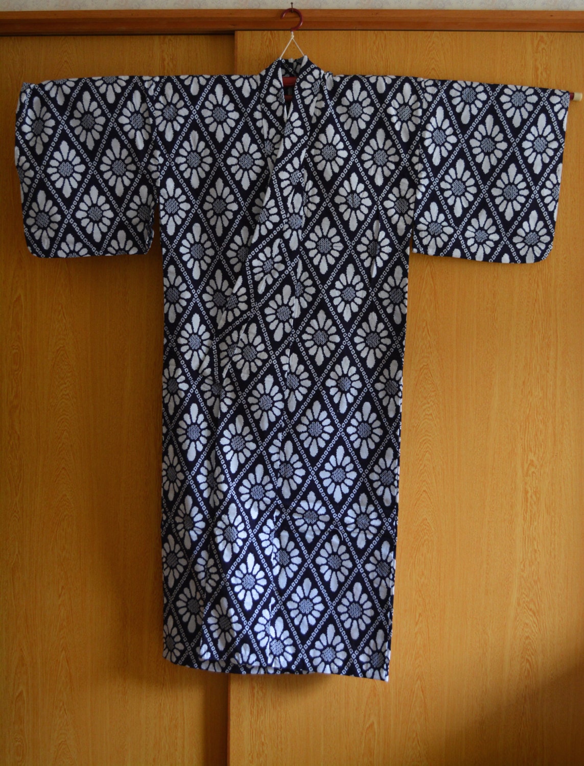 Dark blue and white cotton yukata, vintage Japanese yukata robe, kimono style dressing gown