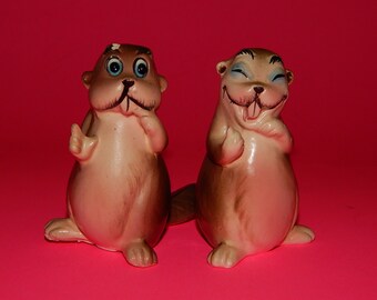 3 1/4" Beaver Ceramic H732 Japan Salt + Pepper Shakers Kitchen Decor/Spices