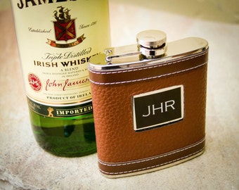 Personalized Flask, Custom Flask, Monogrammed Flask, Engraved Flask, Medallion Hip Flask: Gift for Him, Groomsmen, Bachelors Party Gift
