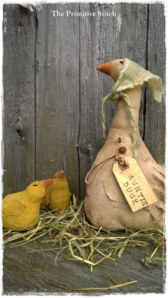 Primitive Auntie Ducks and Chicks